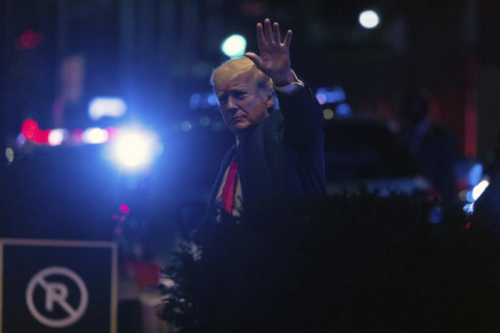 Donald Trump, ehemaliger US-Präsident, kommt am Trump Tower an. Foto: Yuki Iwamura