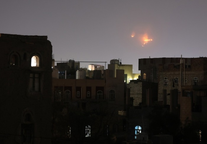 Mutmaßliche US-Luftangriffe auf Sana'a. Foto: epa/Yahya Arhab