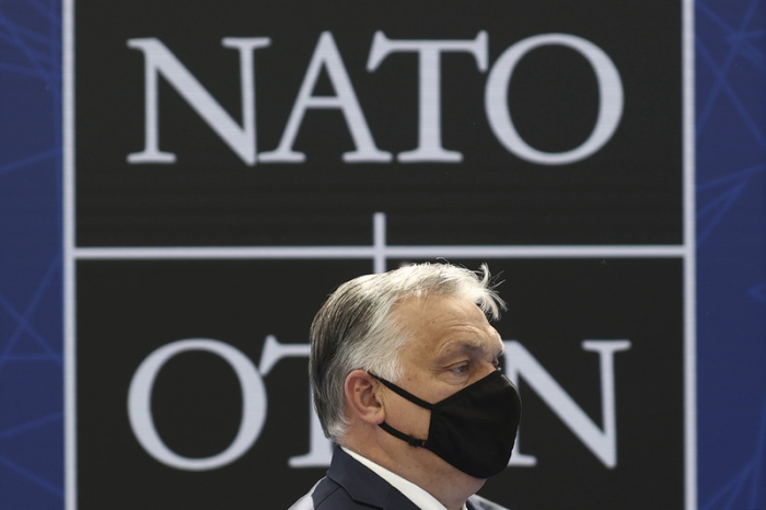 Viktor Orban, Ministerpräsident von Ungarn, kommt an zu einem Nato-Gipfel im Nato-Hauptquartier. Foto: Kenzo Tribouillard/Pool Afp/dpa