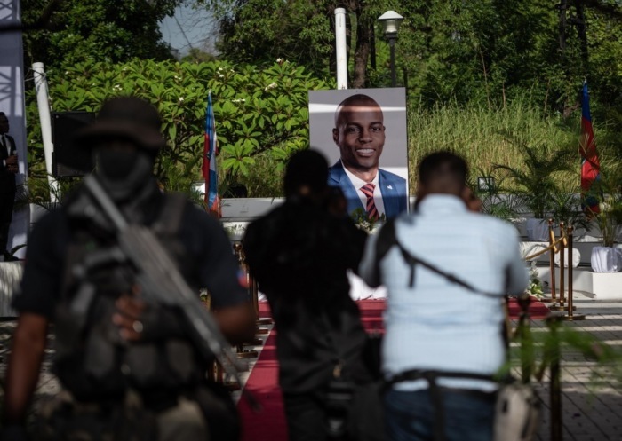 Haitis verstorbener Präsident Jovenel Moïse bei einer Gedenkfeier zum zweiten Jahrestag seiner Ermordung in Port-au-Prince. Foto: epa/Johnson Sabin