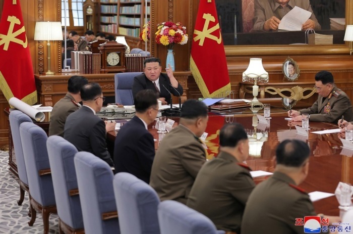 Erweiterte 7. Sitzung der Zentralen Militärkommission der Partei der Arbeit Koreas. Foto: epa/Kcna Editorial Use Only