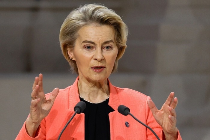 EU-Kommissionspräsidentin Ursula von der Leyen hält eine Rede. Foto: epa/Mohammed Badra