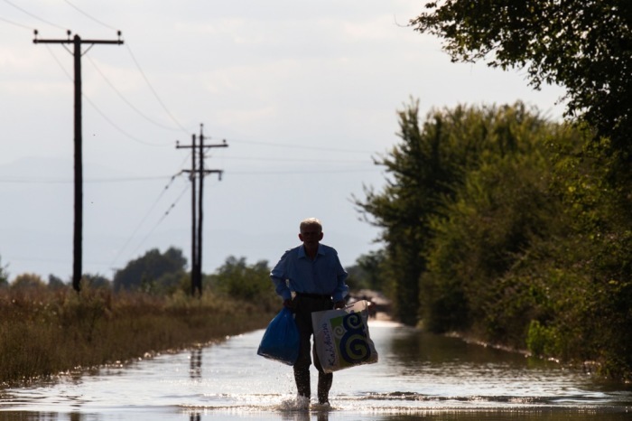 Der Orkan Daniel hinterlässt Überschwemmungen und Schäden in Mittelgriechenland. Foto: epa/Achileas Chiras