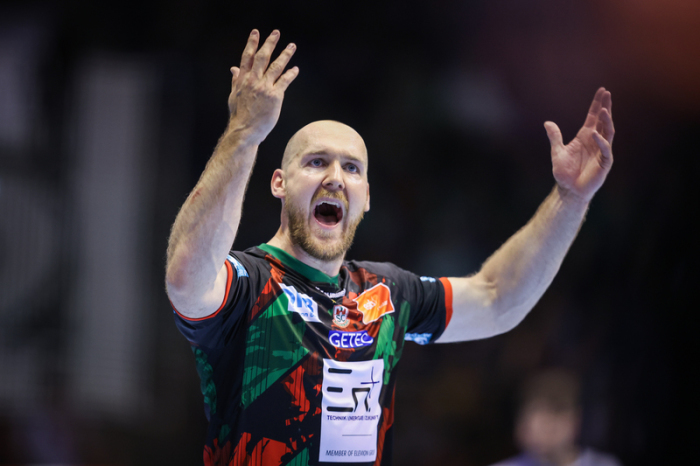 Christian O'Sullivan jubelt während eines Bundesliga-Spiels des SC Magdeburg in der GETEC Arena. Foto: dpa/Ronny Hartmann