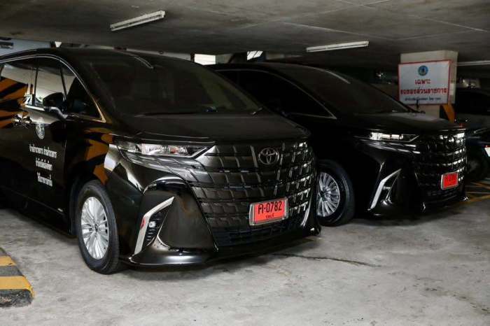 Die neu beschafften Kleinbusse sollen künftige Einsätze und offizielle Termine der Stadt unterstützen. Bild: PR Pattaya