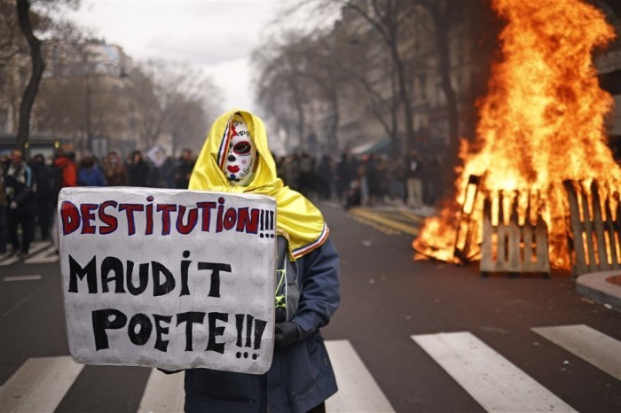 Landesweiter Streik in Frankreich gegen die geplante Rentenreform. Foto: epa/Yoan Valat