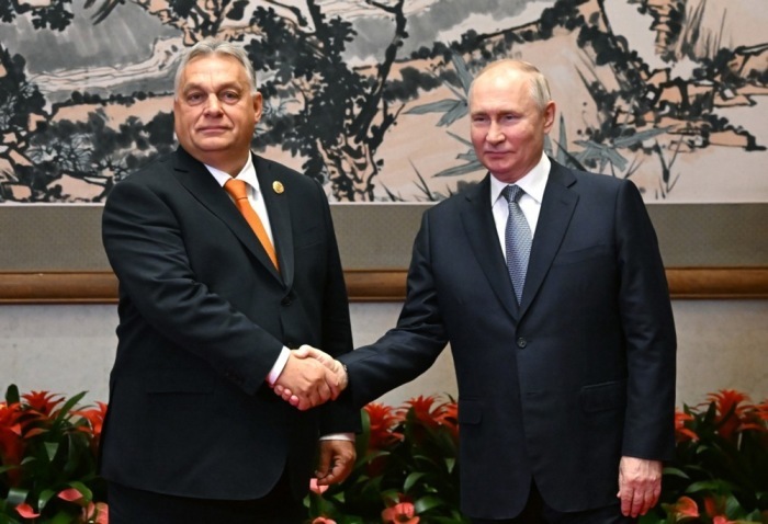 Ungarns Premierminister Viktor Orban (L) und der russische Präsident Wladimir Putin. Foto epa/GRIGORY SYSOEV /SPUTNIK