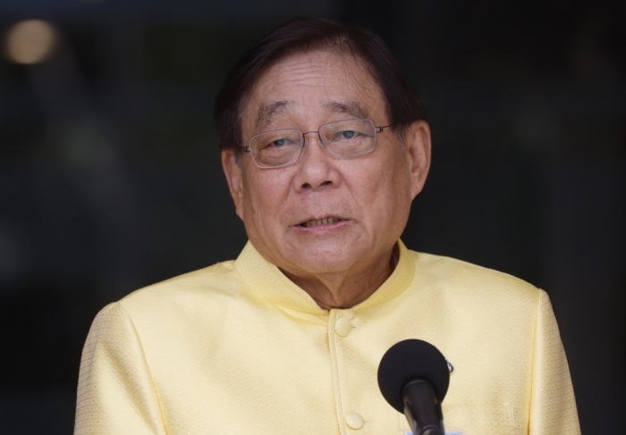 Thailands Vizepremierminister und Finanzminister Pichai Chunhavajira zeigt sich optimistisch: Thailand erwartet baldige Einigung im Steuerstreit mit den USA. Foto: epa-efe/Narong Sangnak