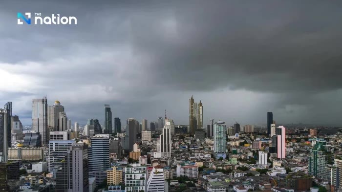 Heftige Regenfälle bedrohen derzeit mehrere Provinzen Thailands, während im Norden kühle Temperaturen einsetzen. Die Behörden warnen vor Überschwemmungen. Foto: The Nation