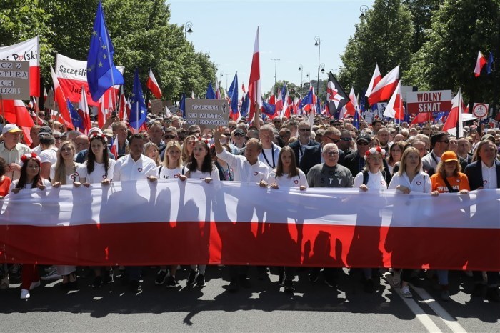 Der 4. Juni-Marsch in Warschau. Foto: epa/Pawel Supernak