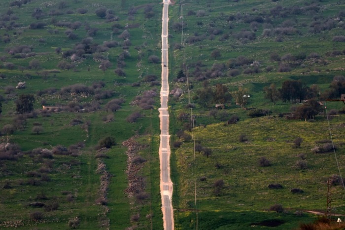 Die israelisch-libanesische Grenze, während die Spannungen weiter zunehmen. Foto: epa/Atef Safadi
