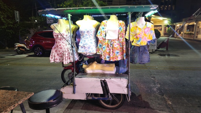 Motorräder mit Beiwagen können in Thailand künftig nach neuen Vorgaben offiziell zugelassen werden. Foto: Jahner