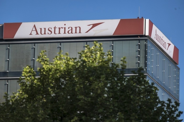 das Logo der Austrian Airlines (AUA) auf dem Firmengelände der AUA. Foto: epa/Christian Bruna