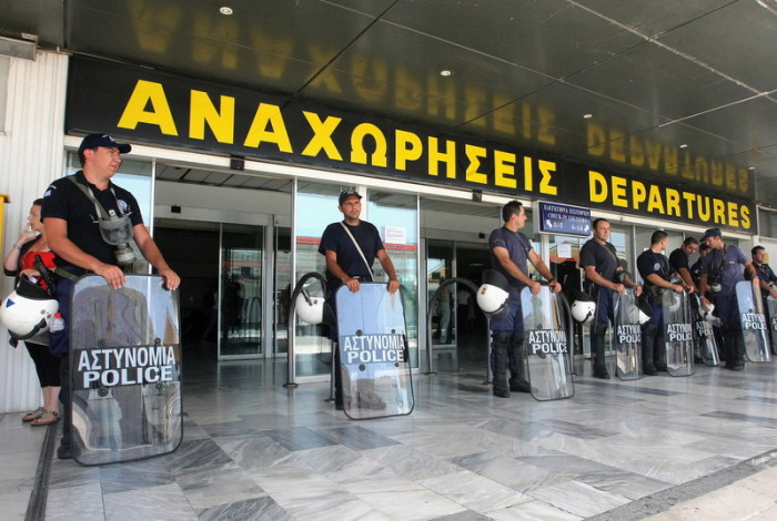  Flughafen Heraklion auf der Mittelmeerinsel Kreta. (Archivbild). Foto: epa/Stefanos Rapanis