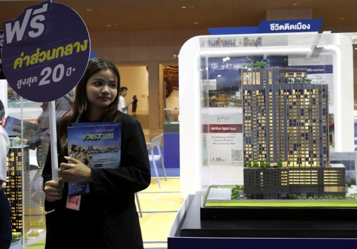Eigentumswohnungen in Thailand könnten künftig verstärkt für ausländische Käufer geöffnet werden. Kritiker warnen vor möglichen Folgen für den heimischen Immobilienmarkt. Foto: epa/Rungroj Yongrit