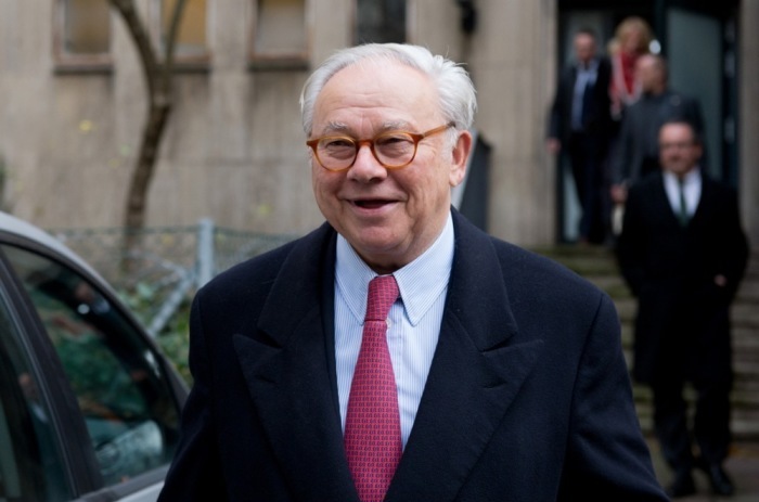 Der Verleger Hubert Burda in Hannover. Foto: epa/Julian Stratenschulte