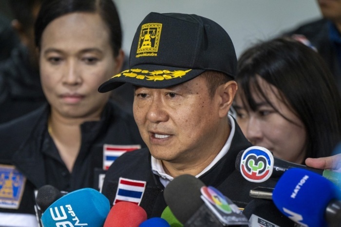 Premierminister und Innenminister Anutin Charnvirakul kündigte nach der Brandkatastrophe umfassende Reformen und landesweite Kontrollen an. Foto: epa/Adryel Talamantes