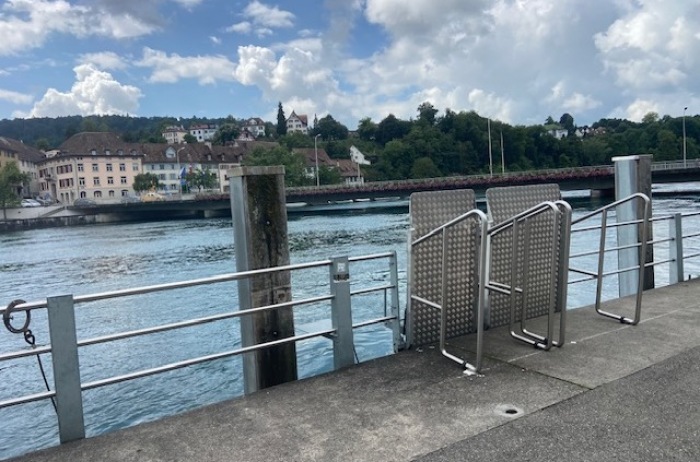 Die tolle Altstadt von Schaffhausen zieht sich runter an den mächtigen Rhein. Fotos: hf