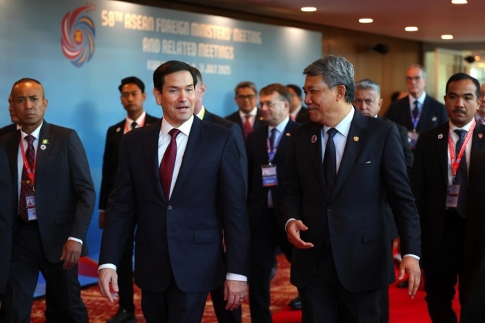 US-Außenminister Marco Rubio und Malaysias Außenminister Hasan beim ASEAN-Treffen in Kuala Lumpur Foto: epa/Fazry Ismail