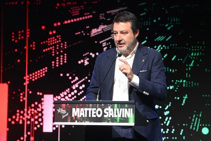 Verkehrsminister Matteo Salvini bezeichnet den Beschluss als «Wendepunkt» für die Umsetzung von Rechten von Autofahrern. Foto: epa/Lajos Soos