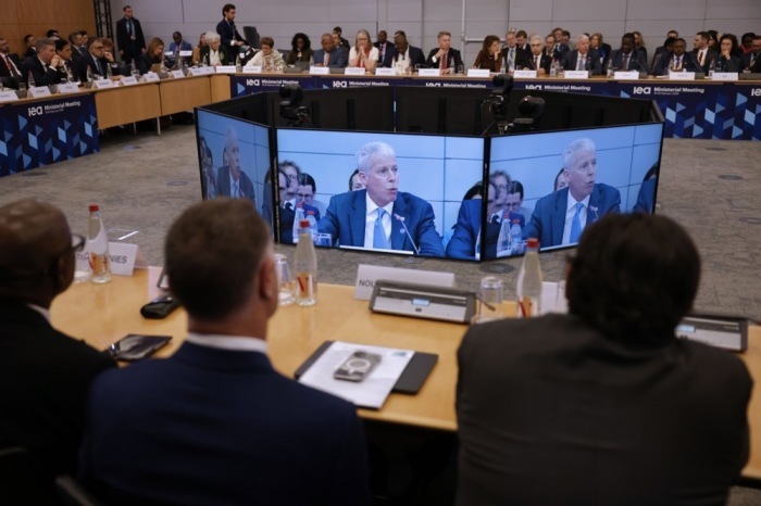 IEA-Ministertreffen bei der OECD in Paris. Foto: epa/Yoan Valat