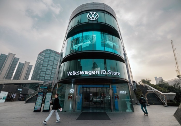Die Volkswagen Group China verzeichnete ein Wachstum. Foto: epa/Alex Plavevski