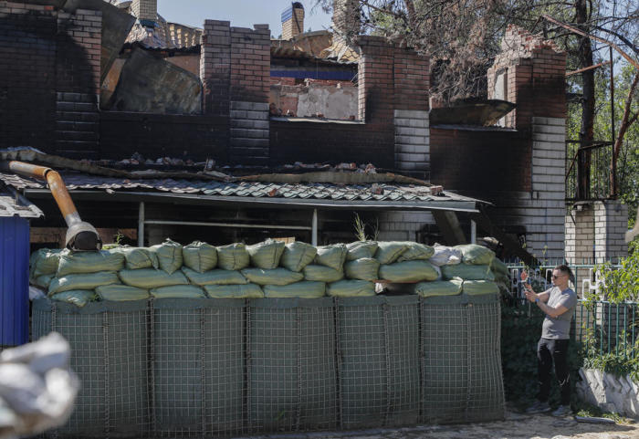 Die befestigten Stellungen der ukrainischen Armee, die bei den Kämpfen in Schastia in der Region Luhansk erobert wurden. Foto: epa/Sergei Ilnitsky