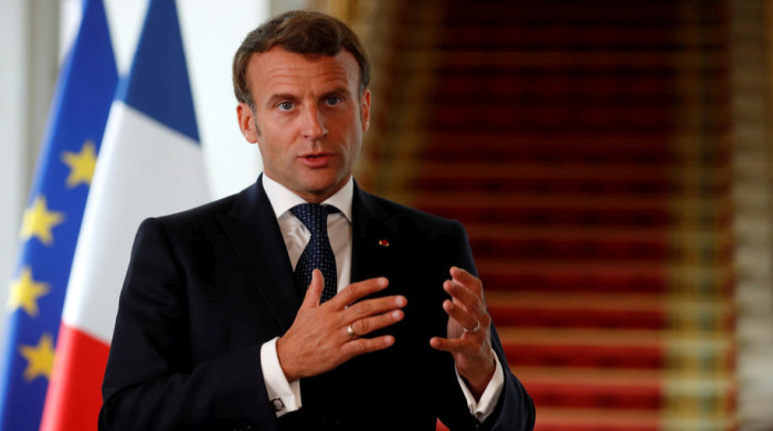Der französische Präsident Emmanuel Macron nach einer Videokonferenz im Elysee-Palast. Foto: epa/Gonzalo Fuentes