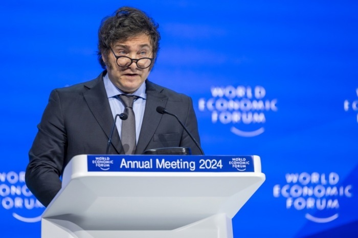Der argentinische Staatspräsident Javier Milei spricht während einer Plenarsitzung in der Kongresshalle im Rahmen der 54. Jahrestagung des Weltwirtschaftsforums (WEF) in Davos. Foto: epa/Gian Ehrenzeller