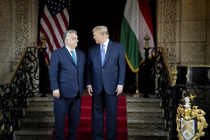 Ungarns Premierminister Viktor Orban und der ehemalige US-Präsident Donald Trump. Foto: epa/Zoltan Fischer