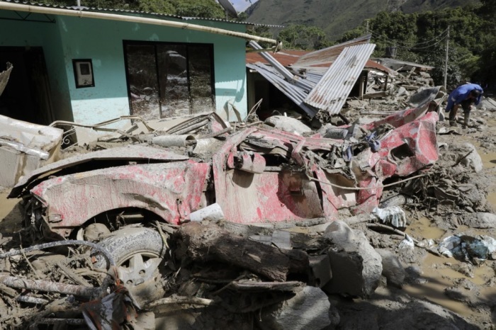 Erdrutsch in Zentralkolumbien mit mindestens 14 Toten und mehreren Vermissten. Foto: epa/Carlos Ortega