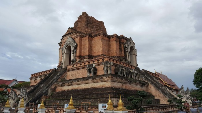 Sieben historische Tempel in der Altstadt von Chiang Mai sollen als nächstes für den UNESCO-Welterbe-Status nominiert werden. Im Bild der Wat Chedi Luang. Bild: YingChu Chen/Unsplash