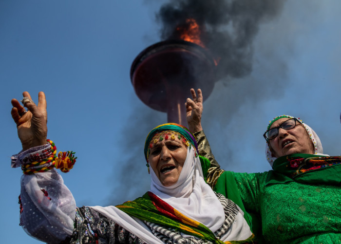 Kurdisches Neujahrsfest Nowruz (Newroz) in Diyarbakir. Foto: epa/Sedat Suna