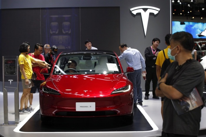 Tesla Model 3. Foto: epa-efe/Rungroj Yongrit
