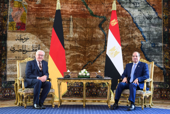Bundespräsident Frank-Walter Steinmeier trifft Ägyptens Präsident Abdel Fattah Al-Sisi im Ittihadiya-Palast anlässlich der Eröffnung des Großen Ägyptischen Museums. Foto: dpa/Bernd Von Jutrczenka