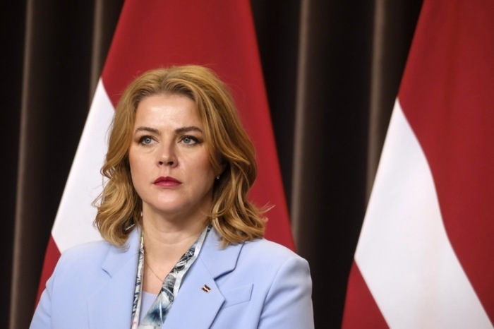 Die lettische Ministerpräsidentin Evika Silina nimmt an einer Pressekonferenz teil. Foto: epa/Valda Kalnina