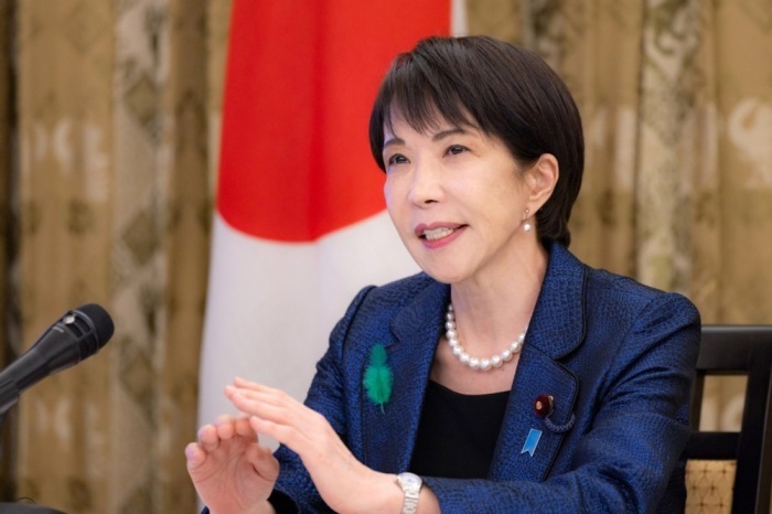 Sanae Takaichi kündigt bei Gipfel milliardenschweren Energiefonds für Asien zur Sicherung von Öl und Treibstoffen an. Foto: epa/Japan Cabinet Office