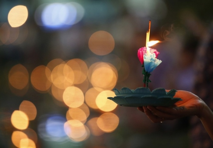 Das Loy Krathong Fest in Bangkok. Foto: epa/NARONG SANGNAK